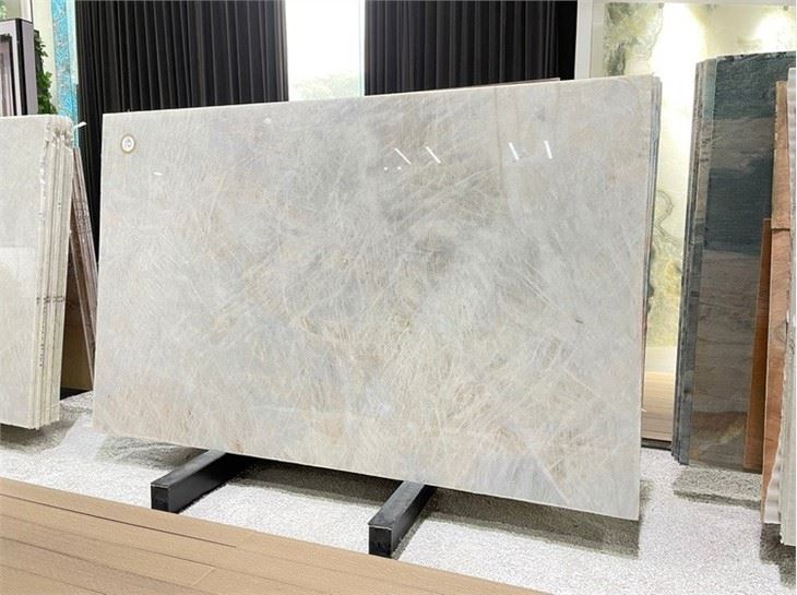 Cristallo quartzite slabs for wall